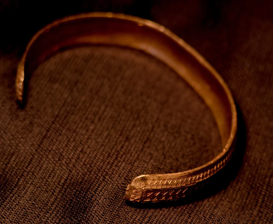 Arm Ring punched design - Z-01