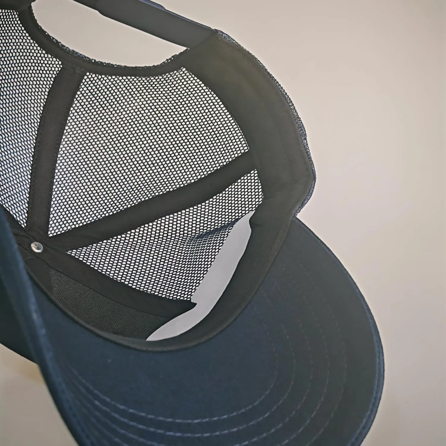 Oversize Large Mesh Trucker Hat Big Head Hats for Men XXL Baseball Cap Breathable Dad Hat Adjustable 23.6"-25.6"