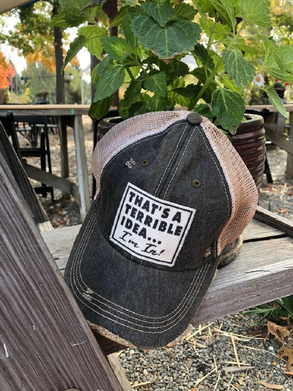 VINTAGE LIFE Women's Distressed Funny Sayings Trucker Baseball Hats