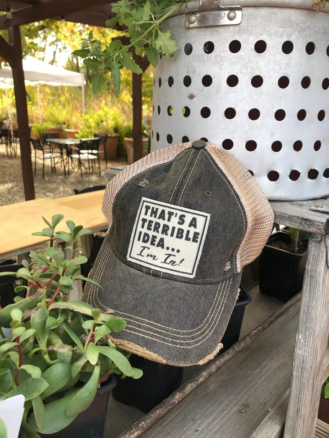 VINTAGE LIFE Women's Distressed Funny Sayings Trucker Baseball Hats